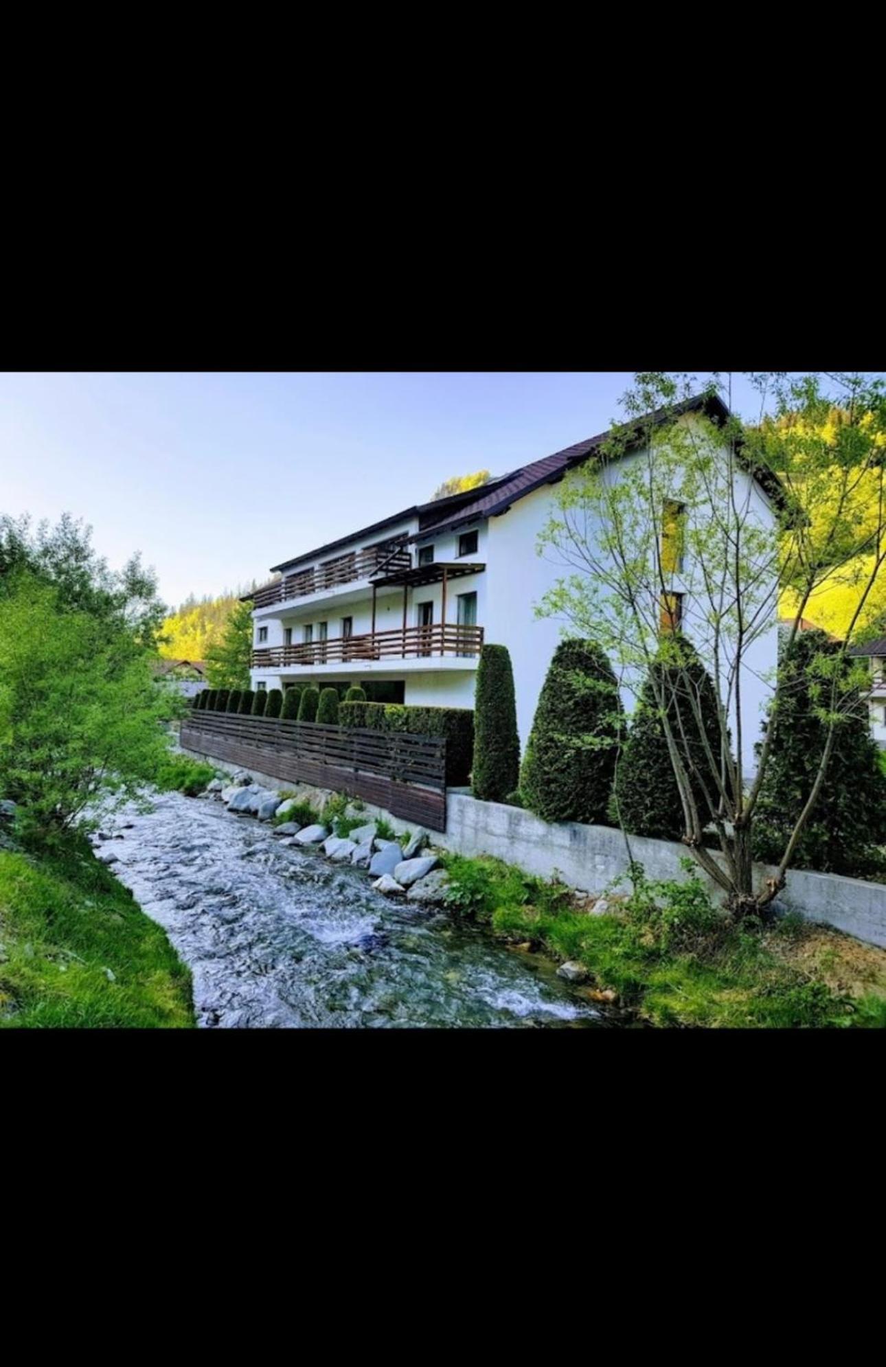 House Of River Moeciu De Sus Exterior foto